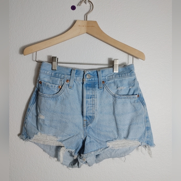 Levi's 501 Women's Cutoff Denim Shorts 26 - Picture 1 of 5